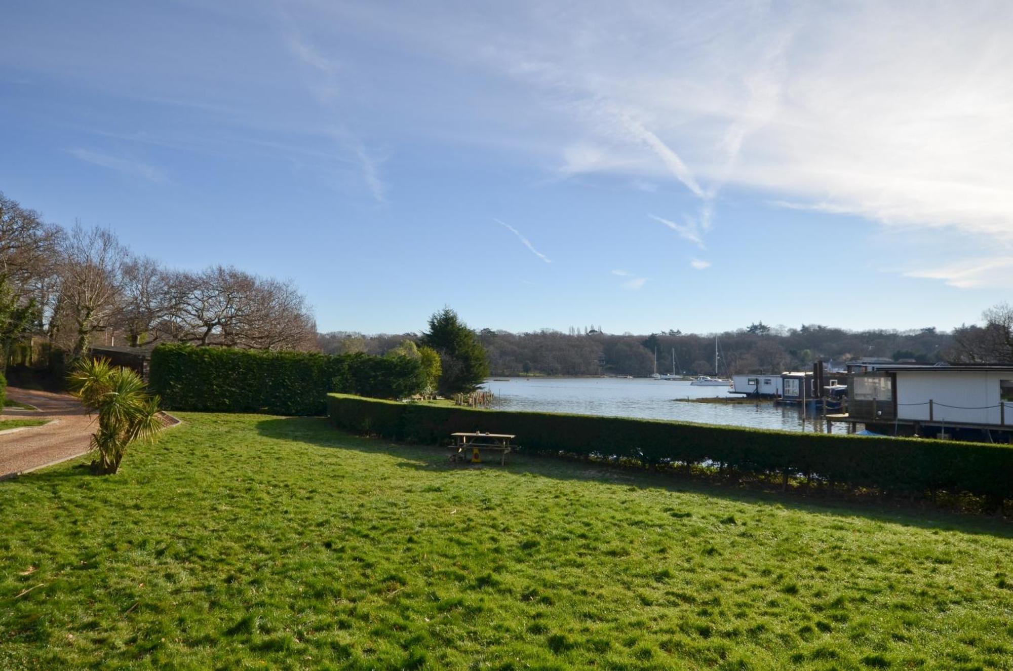 Whippingham, Creek Gardens Appartement Wootton Bridge  Buitenkant foto